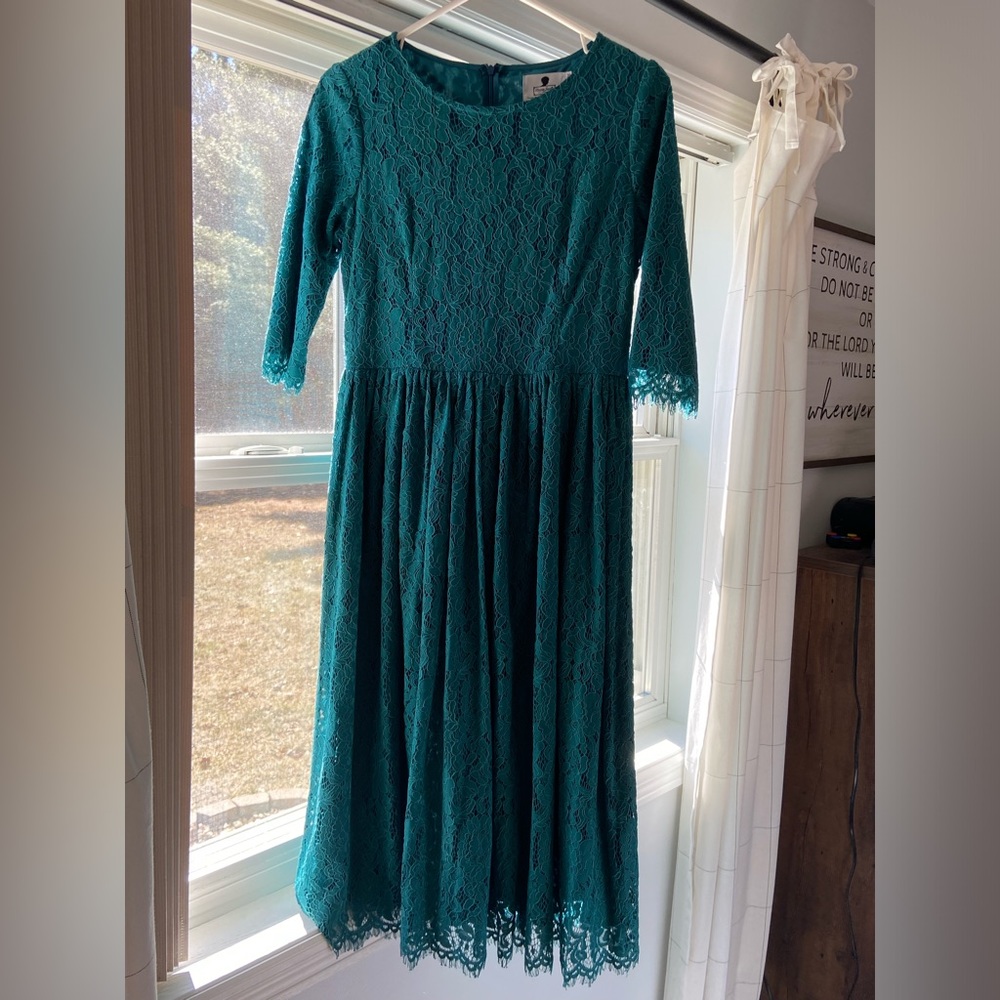 DAINTY JEWELLS TEAL LACE DRESS VERY GOOD USED CONDITION